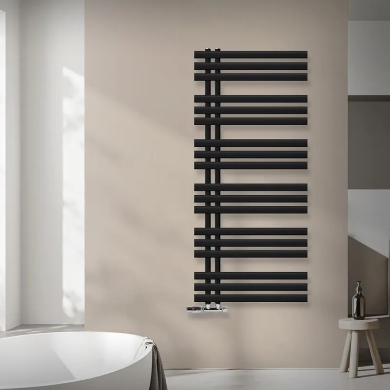 Badheizkörper Mittelanschluss 600x1400 mm Schwarz matt mit Wand Thermostatventil LuxeBath-ECD Germany Hot