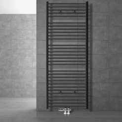 Badheizkörper Sahara 750x1800 mm Anthrazit gerade mit Mittelanschluss und Boden Anschlussgarnitur-ECD Germany Outlet