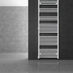 Badheizkörper 600x1800 mm Weiß gerade mit Seitenanschluss LuxeBath-ECD Germany Discount