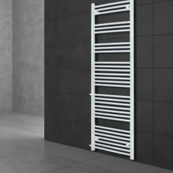 Badheizkörper 600x1800 mm Weiß gerade mit Seitenanschluss LuxeBath-ECD Germany Discount