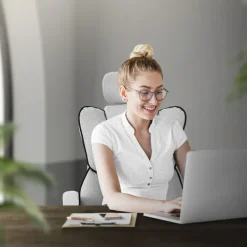 Chefsessel Bürostuhl höhenverstellbar Hellgrau mit höhenverstellbarer Rückenlehne und Fuß-& Kopfstütze bis 120 kg ML-Design-ECD Germany Best