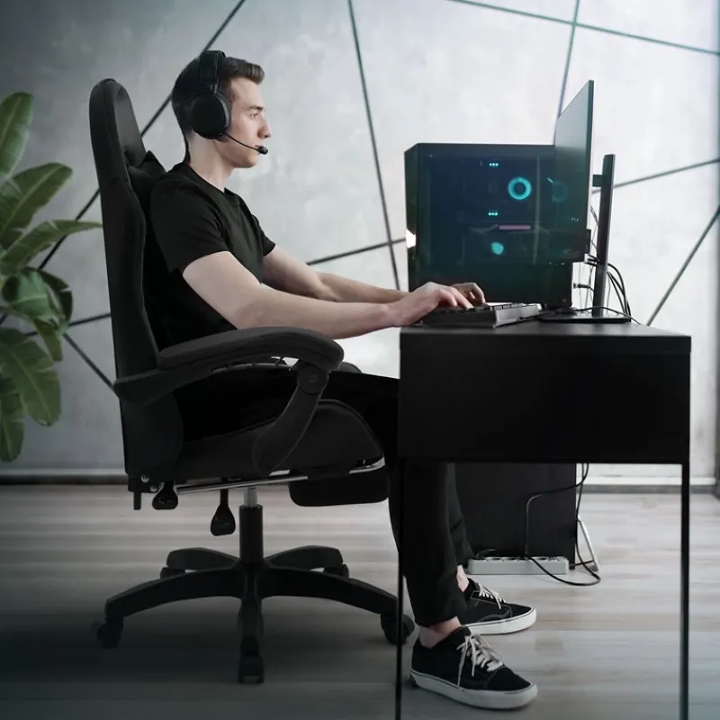 Gaming Stuhl mit Fußstütze und Armlehne Schwarz, aus Kunstleder ML-Design-ECD Germany Sale