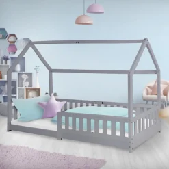 Kinderbett Hausbett 90x200 cm Hellgrau aus Kiefernholz mit Rausfallschutz Dach und Lattenrost Holzbett ML-Design-ECD Germany Online