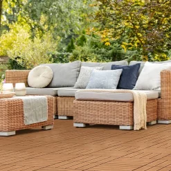 WPC Terrassenfliesen 30x30 cm 22er Set für 2m² Hellbraun in Holzoptik Balkon Bodenbelag mit Drainage und Klicksystem Terrassendielen Balkonfliesen-ECD Germany Online